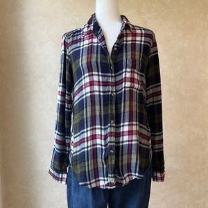 American Eagle Flannel Button Up
